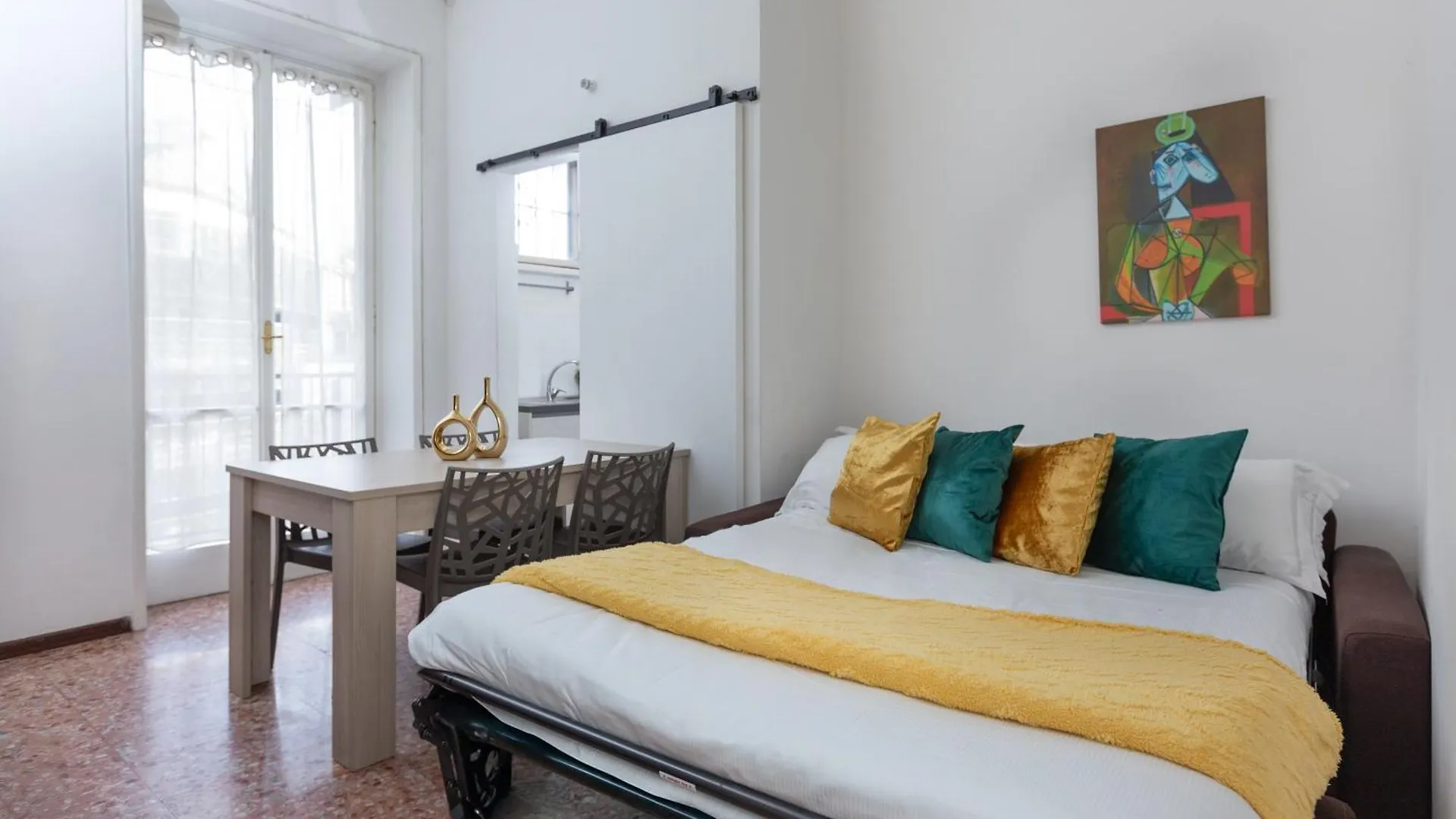 Ferienwohnung Galleria Moderna In Porta Romana Mailand Italien
